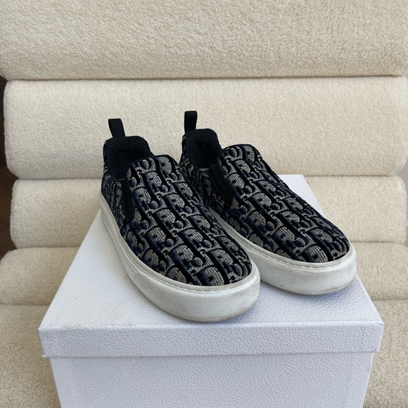 Christian Dior Oblique Solar Slip On Sneakers - Picture 2 of 4